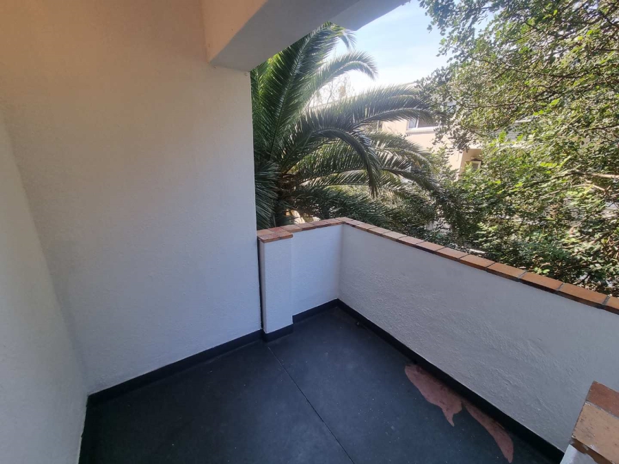 To Let 2 Bedroom Property for Rent in Oranjezicht Western Cape